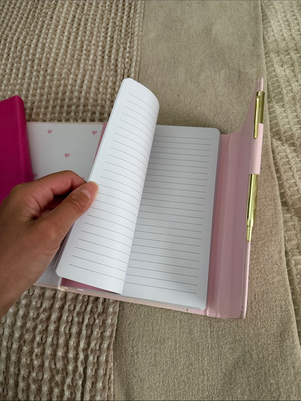 Heart Accent Journal Duo - Hot Pink & Light Pink - Picture 5 of 5